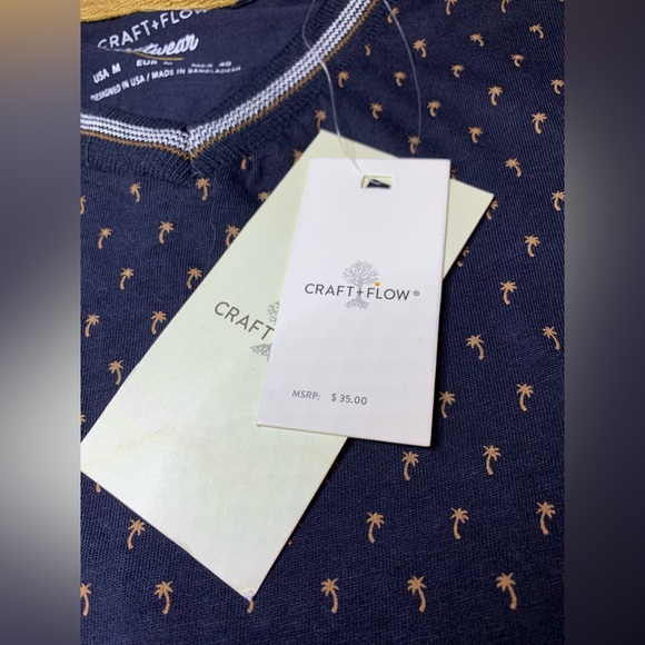 Chaos & Craft and Flow Tee Bundle NWT/EUC - Picture 4 of 5